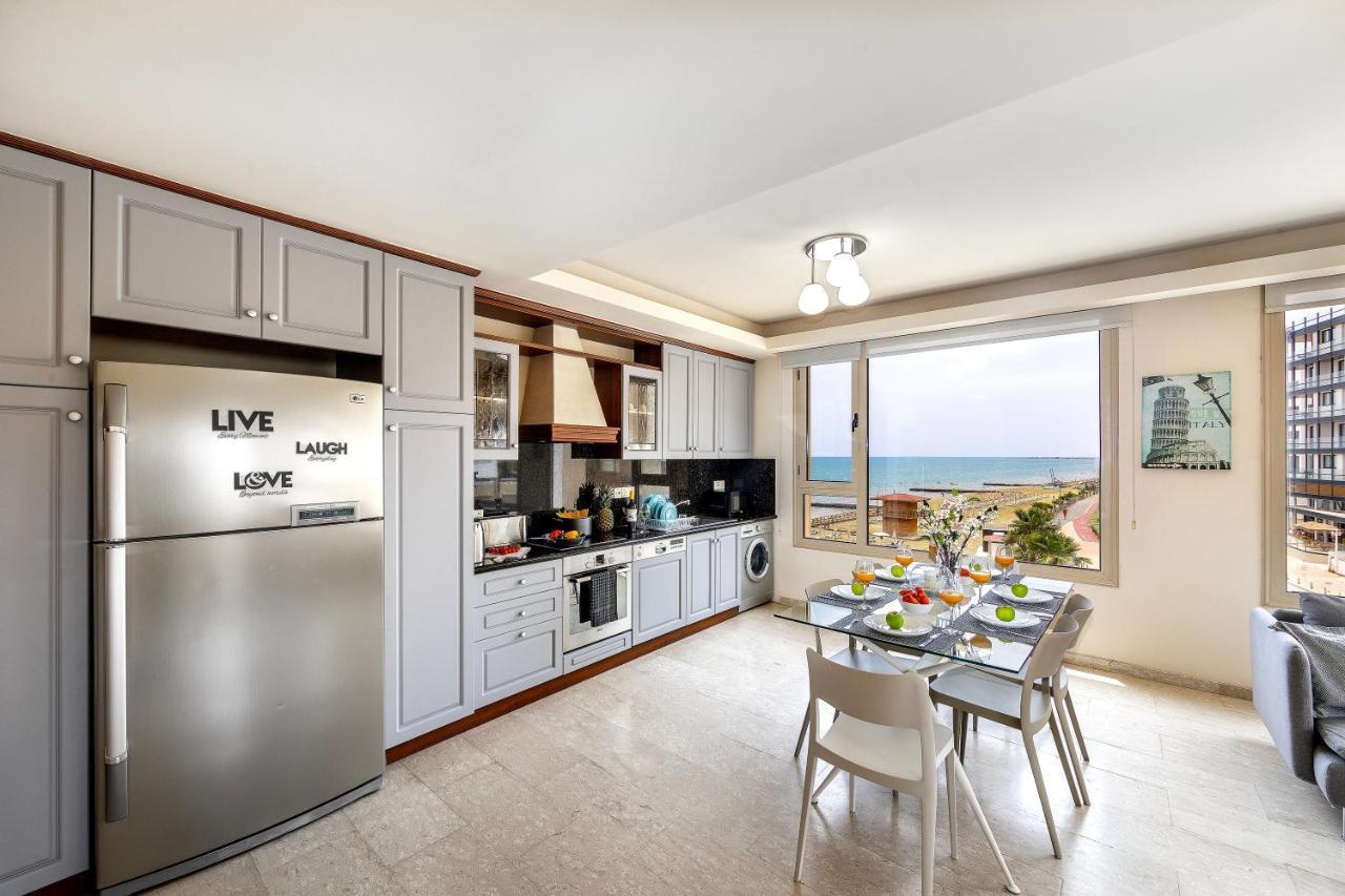 לרנקה Mackenzie Beachfront Eftyhia Suite מראה חיצוני תמונה