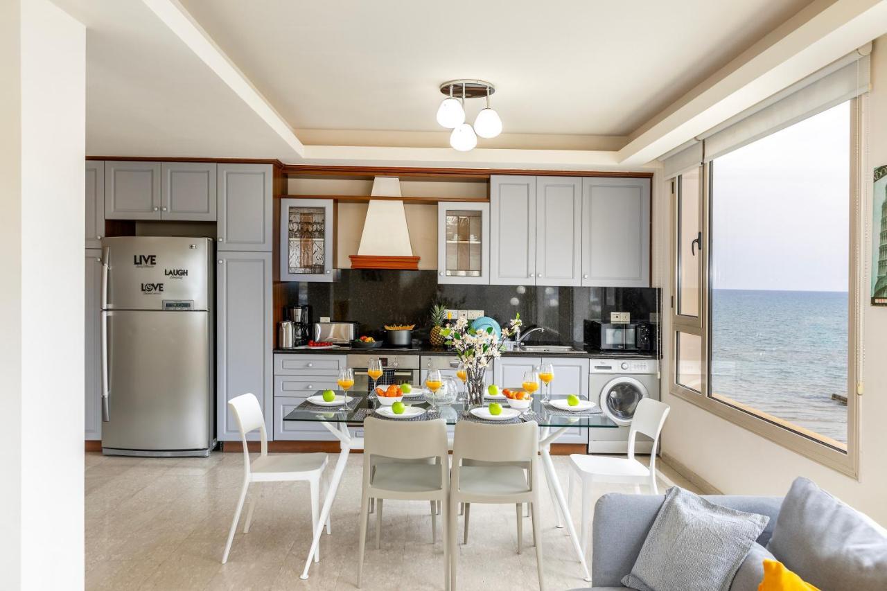 לרנקה Mackenzie Beachfront Eftyhia Suite מראה חיצוני תמונה